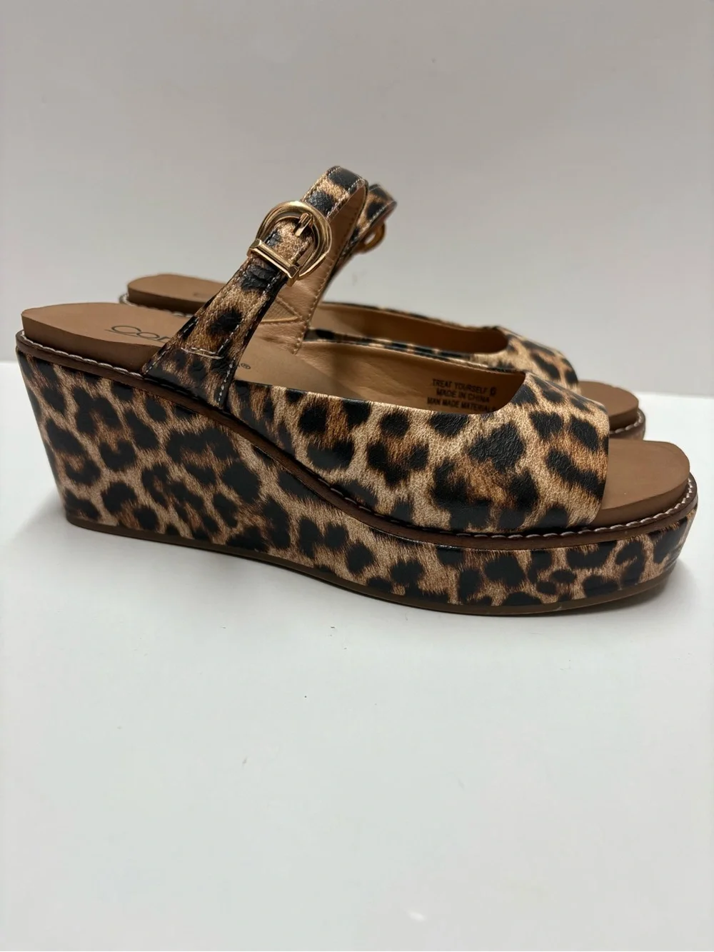 Corkys Animal Print Wedge Slip On Sandals Sz 6 NWOT